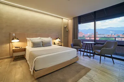 Eutopiq Hotel Hoteles cerca de caital mega shoes