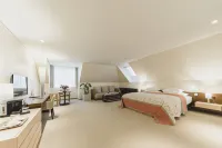 Residence Hotel Hotels near Kathedrale St. Florin