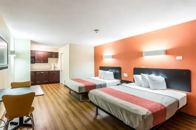 Motel 6 New Brunswick, NJ Hotel berhampiran Rutgers–New Brunswick