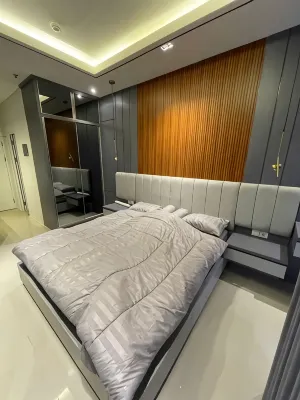 Apartment vittorio wiyung Отели рядом с достопримечательностью «Таман Рунгкут Менанггал»