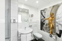 Hotel Johann Strauss Hotels near Mitterhofergasse