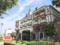 Anaheim Camelot Inn & Suites Các khách sạn ở Anaheim