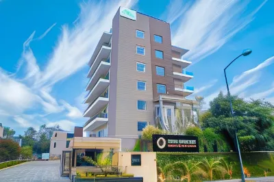The Zenith - A Boutique Hotel by Hot Millions Hotels near Park 29