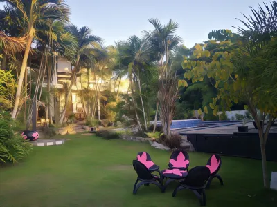 La Pernela Beachfront Resort Hotels near Panglao Island