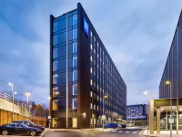 Holiday Inn Manchester Airport Hotels near Manchester Airport