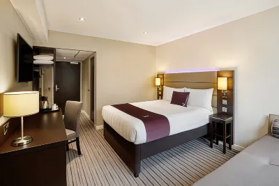 Premier Inn Chessington Hotels in Epsom