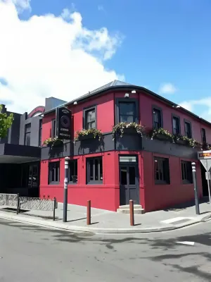 Queens Head Hotel Hotels in North Hobart