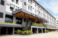 12 the Residence Hotel & Apartment Hotels near Don Mueang Intl. Airport