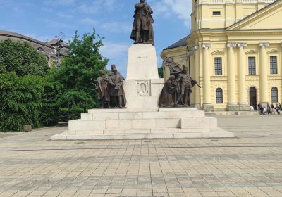 Lajos Kossuth Monument