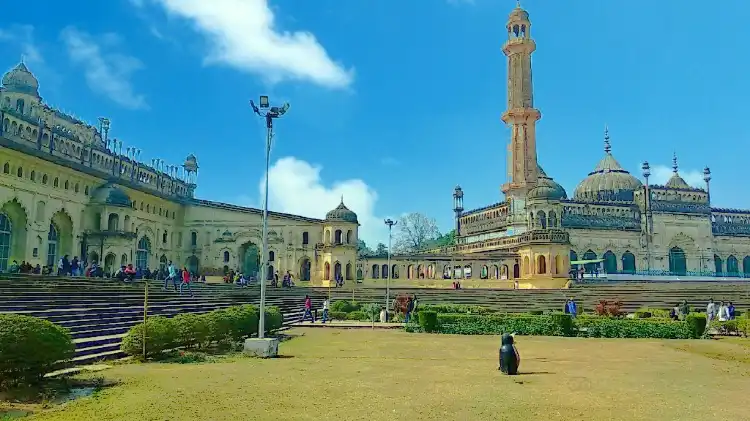 Hotels in Lucknow