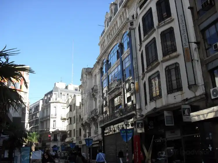 Hotels near De los Pocitos Beach
