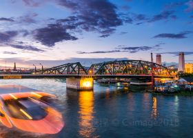 Best time to book flights from New York to Bangkok