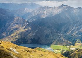 Cheap tickets from Queenstown to Auckland