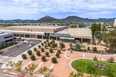 The Leo Kent Hotel, Tucson, a Tribute Portfolio Hotel Hotels near Raices Taller 222 Art