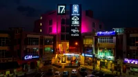 Hako Hotel Mount Austin Hotels near Danga Bay