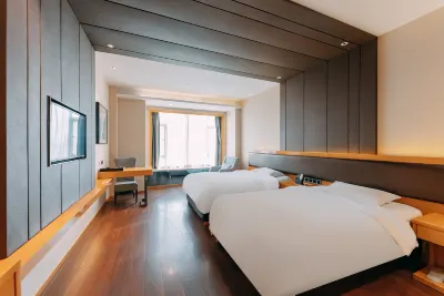 Qingmu Selected Hotel (Ma'anshan East Station Golden Eagle International Branch) Hotels near Children Park