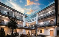 Dali Blue Mountain Hotel (Dali Ancient City South Gate) Hotels near Dali University Gymnasium