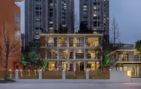 Tranquil Maple Residence Embracing Nature View Resort
