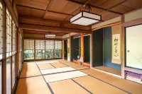 鳴鳳堂迎賓館 内牧駅周辺のホテル