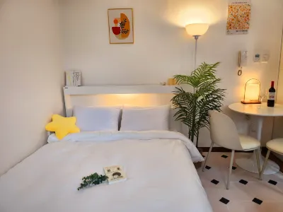 CareCove Hotels near Samsung Digital Plaza