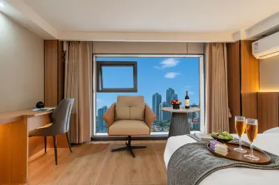 Starry Hotel (Chongqing Zhongxian Dongpo Park Store)