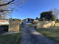 3 Bedroom House North Shore Auckland 른자프 베이스 오클랜드 웨누아파이 주변 호텔