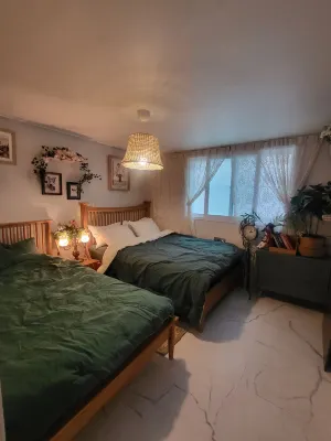 Full House!! Free Parking!! A Cozy and Unique Space That’s Different from the Rest