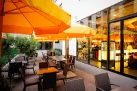 Vienna House Easy by Wyndham Bucharest Airport Hotels near Biserica Odăi