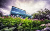 Glass Cube Villa Hotels in Mainling