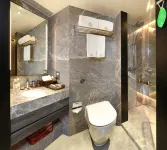 Empire Prestige Causeway Bay Hotel dekat Victoria Park