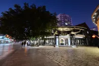 Moonlight Courtyard Hotel (Kunming Nanping Street and Near the train station) Hotel berhampiran Jindian Park