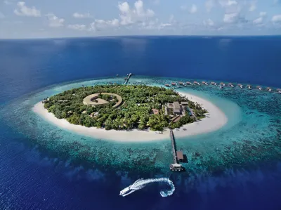 Park Hyatt Maldives Hadahaa Hadahaa周辺のホテル