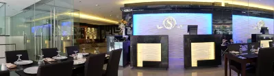 Southpole Central Hotel Hotels near Crimson Resort Garden