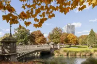 Crowne Plaza Christchurch, an IHG Hotel Hotels near Galleria