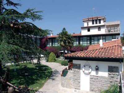 El Ancla Hotels in Rasines