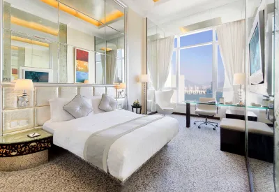 Regal Hongkong Hotel Hotel dekat Victoria Park