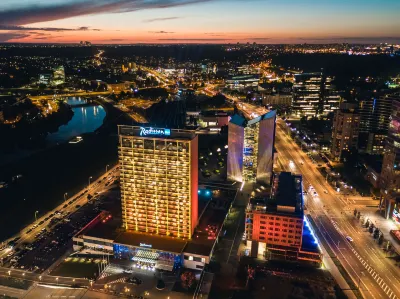Radisson Blu Hotel Lietuva, Vilnius Hotel berhampiran Gates of Dawn (Ausros Vartai)